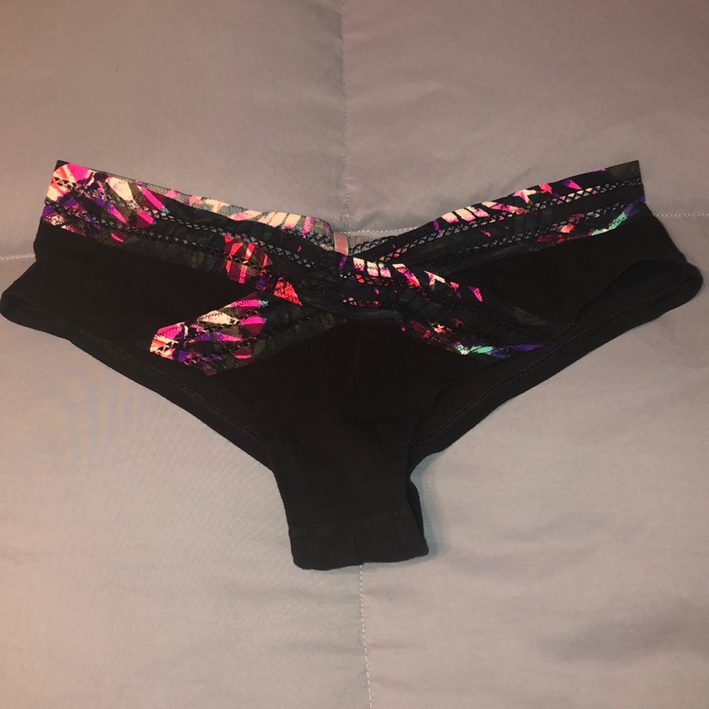 VS cheeksters